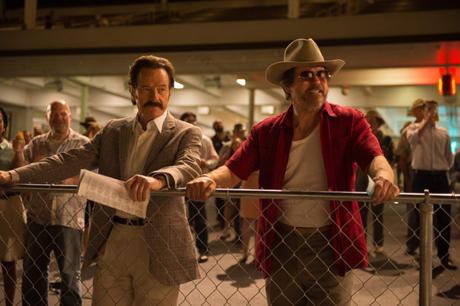 Robert Mazur (Bryan Cranston) dans Infiltrator