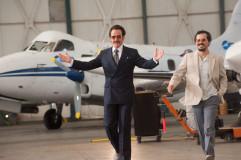 Robert Mazur (Bryan Cranston) dans Infiltrator