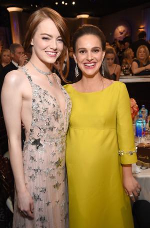 Mieux habillée Golden Globes 2017 : Emma Stone et Claire Foy sur tapis rouge