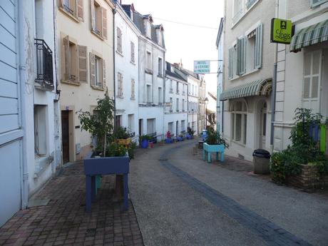 La France - Neris les Bs et ses rues