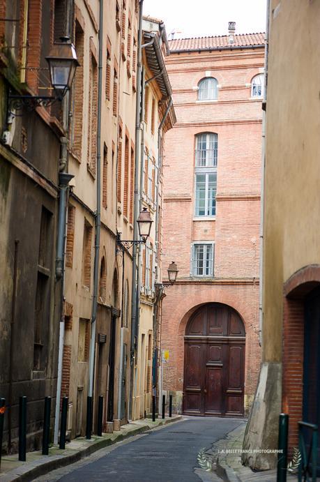 Vacances à Toulouse. Shooting photos d'inspiration. Holydays in Toulouse. Inspiration shooting photos. Vacances à Toulouse. Shooting photos d'inspiration. Holydays in Toulouse. Inspiration shooting photos.