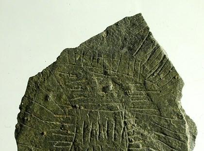 Une carte en pierre vieille de 5000 ans découverte au Danemark