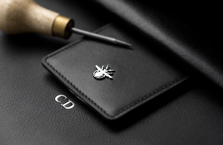 DIOR HOMME présente son sac MISTER DIOR