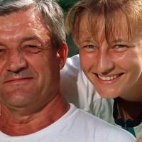 Ces parents qui en ont fait trop avec leur enfant Ces parents qui en ont fait trop avec leur enfant