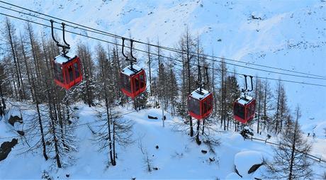 Télécabines pour la Mer de Glace