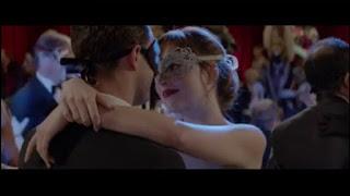 Caps des nouveaux spots TV Fifty Shades Darker