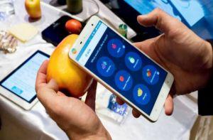 SCIO lance le premier smartphone à spectromètre intégré