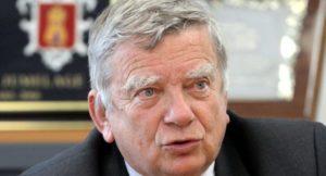 France: Jean Glavany dément avoir des informations sur l’état de sa santé du roi du Maroc