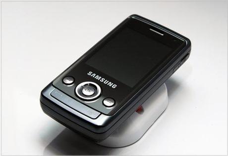 Samsung J800 Luxe annoncé Samsung J800 Luxe