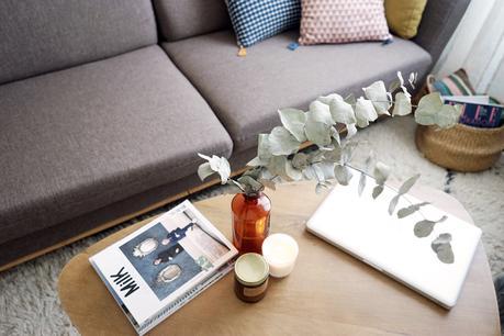 Mon coin télé : nouvelle déco, plantes et mix de styles