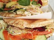 Picnic pantano bocadillo feta, salmón remolacha, mayonesa lima