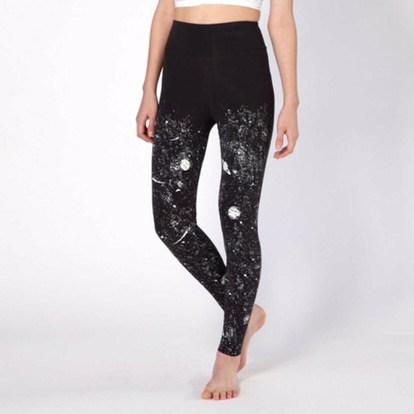 Des sous-vêtements phosphorescents pour être visible dans la nuit.