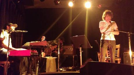 2 dates Tinder au Verre bouteille pendant un show surprise de Philippe Brach 16491392_10154959276420489_717586144_o