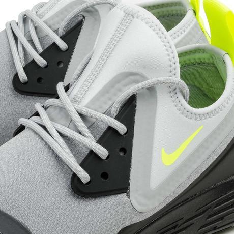 933811-070 Nike Lunarcharge Neon