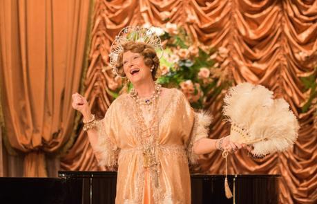 [Ciné O’Clock] Florence Foster Jenkins, la diva qui chante faux vue par Stephen Frears