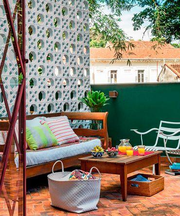 Collectif Project Inside / Des patios hauts en couleur /