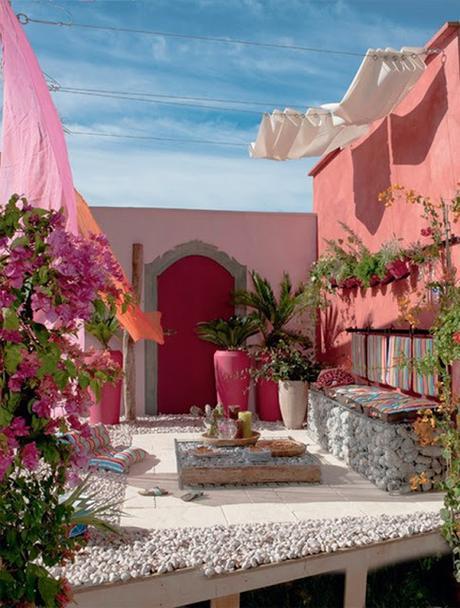 Collectif Project Inside / Des patios hauts en couleur /