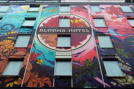 dublin street art temple bar blooms hotel