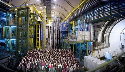 Photograph of physicists on the LHCb collaboration