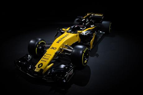 Bell & Ross dévoile la BR03 RS17 à Londres lors du lancement de la nouvelle voiture RS17 Renault Sport Formula One Team™