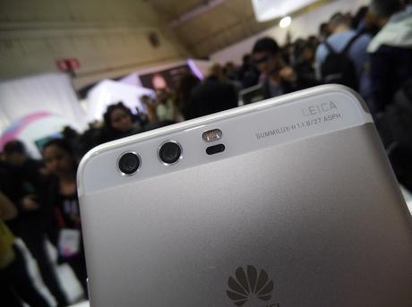 MWC 2017 : Avec les smartphones P10 et P10 Plus, Huawei joue la carte de la photo