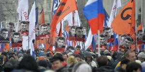L’opposition russe rend hommage à Boris Nemtsov, assassiné il y a deux ans