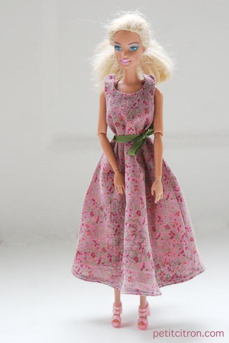 Nouveau patron pour Barbie : la robe longue et ample | À Découvrir