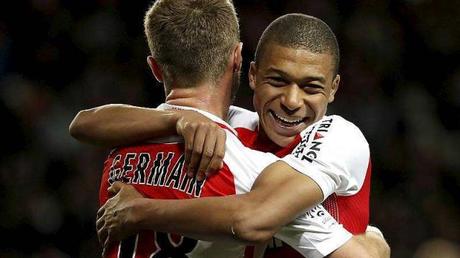 La joie de Kylian Mbappé, qui inscrit le premier et troisième but monégasque de la soirée, contre Nantes.