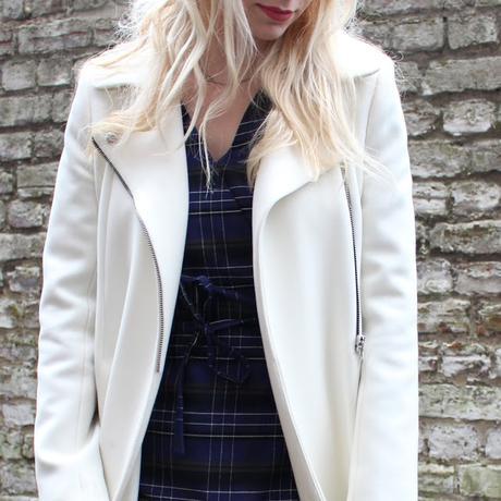 HABILLEE : LA ROBE PORTEFEUILLE HABILLEE : LA ROBE PORTEFEUILLE