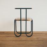 L01 chaise courbée par Alexander Vezlomtsev