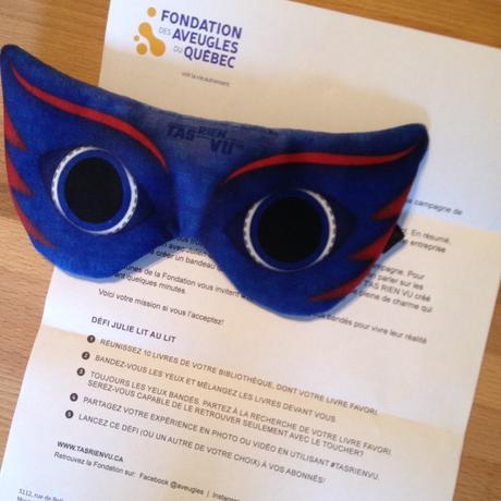 Julie lit au lit relève le Défi T’AS RIEN VU