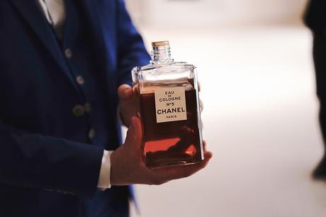 Inside Chanel : Think Blue !