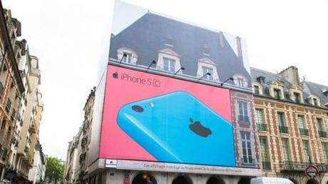 Comment attirer plus de clients dans un magasin, une boutique, un restaurant… via l’affichage et la PLV extérieure ?