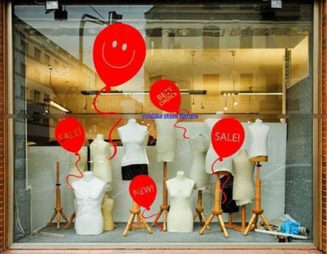 Comment attirer plus de clients dans un magasin, une boutique, un restaurant… via l’affichage et la PLV extérieure ?