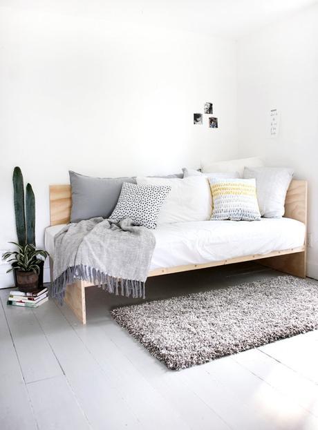 fabriquer un meuble en contreplaqué en quelques étapes : le canapé minimaliste