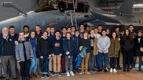 Le BIA « Un Morceau de Ciel Bleu – ENAC » en visite sur la Base Aérienne 118