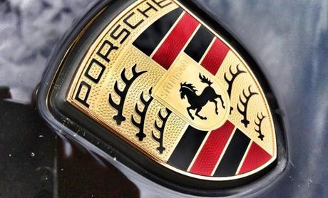 Porsche : 200 millions d’euros dans les services numériques