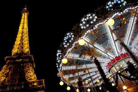 Carrousel Tour Eiffel Paris