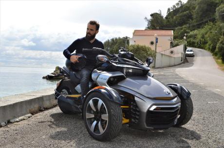 Can-Am Spyder: moto à 3 roues testée sur les routes Portugaises