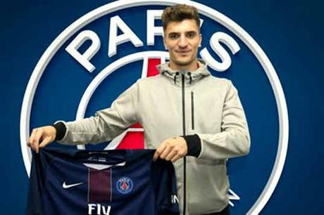 Ce joueur du PSG déclare « jouer sur une jambe » !