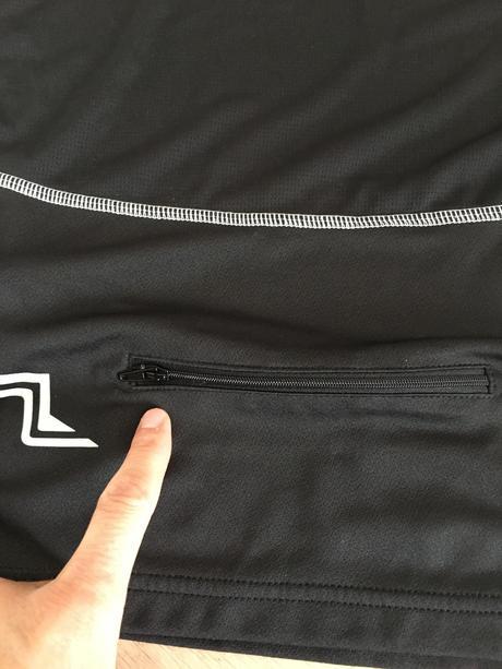 Je vous donne mon avis sur ce maillot de running Erreà