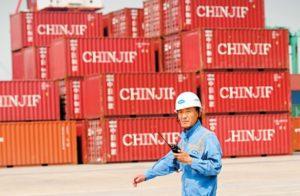 La balance commerciale de la Chine à nouveau dans le vert