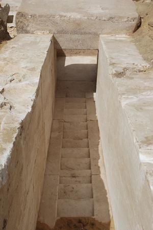Une seconde pyramide portant le nom du pharaon Ameni Kemaou découverte à Dahchour