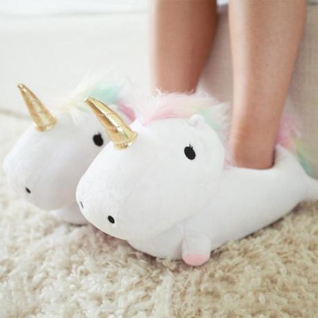 unicorn_light_up_slippers_1