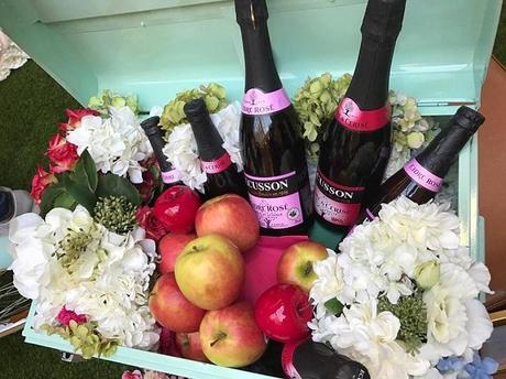 Ecusson Spring Party