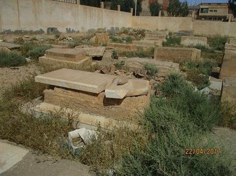 Les bourreaux veulent s’accaparer cimetières juif chrétien 