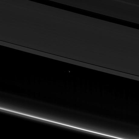 « Grand final » de Cassini : premier plongeon entre Saturne et ses anneaux aujourd’hui