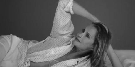 Lauren Hutton devient l’égérie Calvin Klein