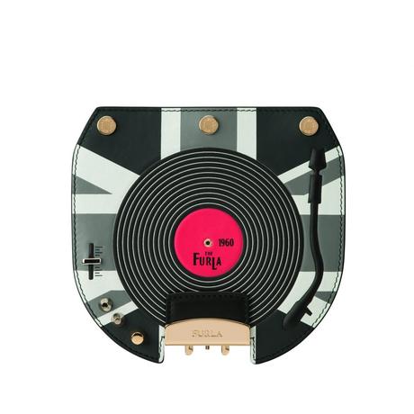 FURLA fête ses 90 ANS avec une collection capsule