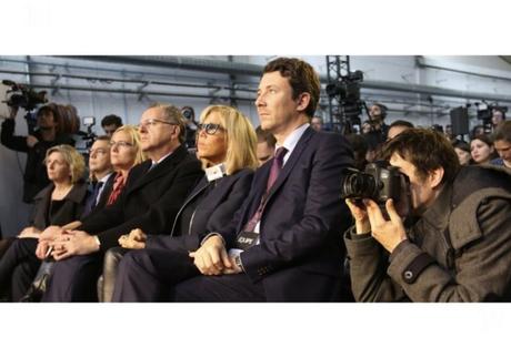 Tiens, tiens ... En Marche à l'ombre d'un Triangle